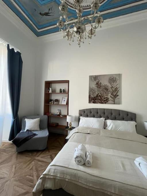 Heaven Luxury - 4 Bedroom 3 Bth, 13 Pr, Dowtown Apartment